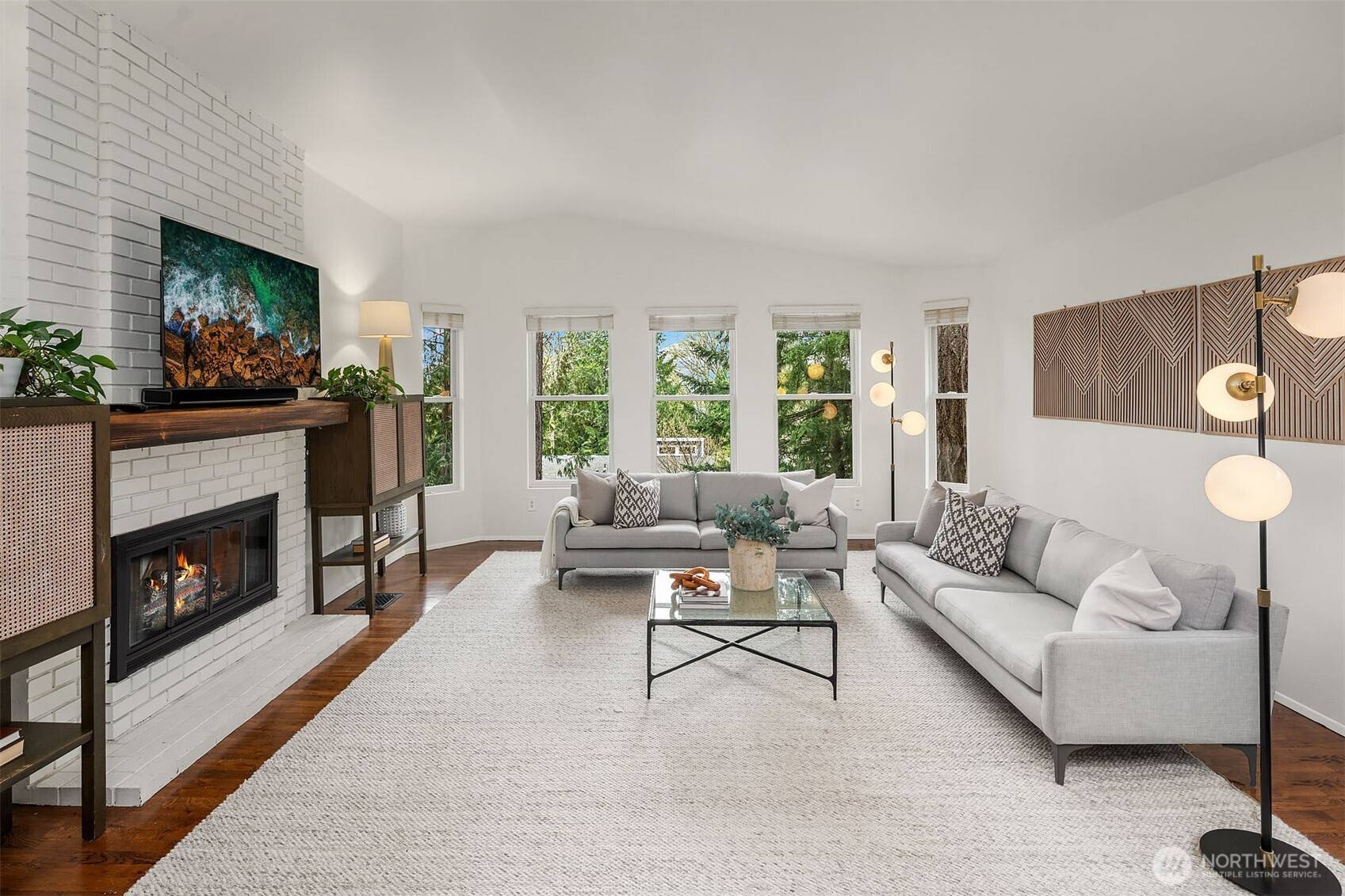 Mercer Island, WA 98040,8475 SE 45th ST