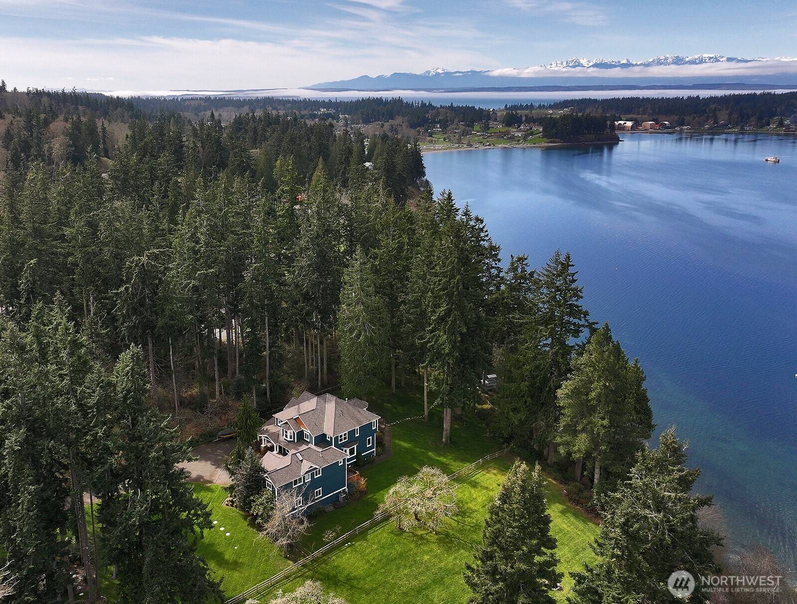 Freeland, WA 98249,5208 East Harbor RD