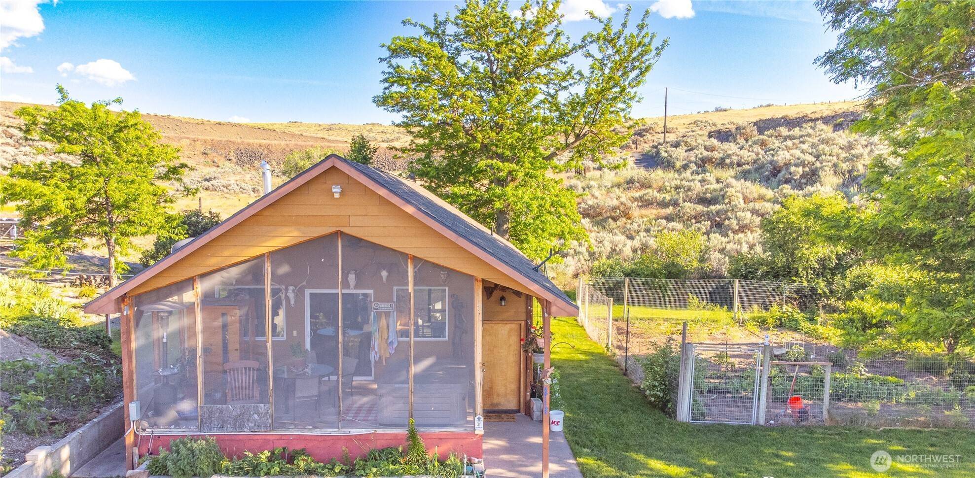 Marlin, WA 98832,20548 NE 22 RD