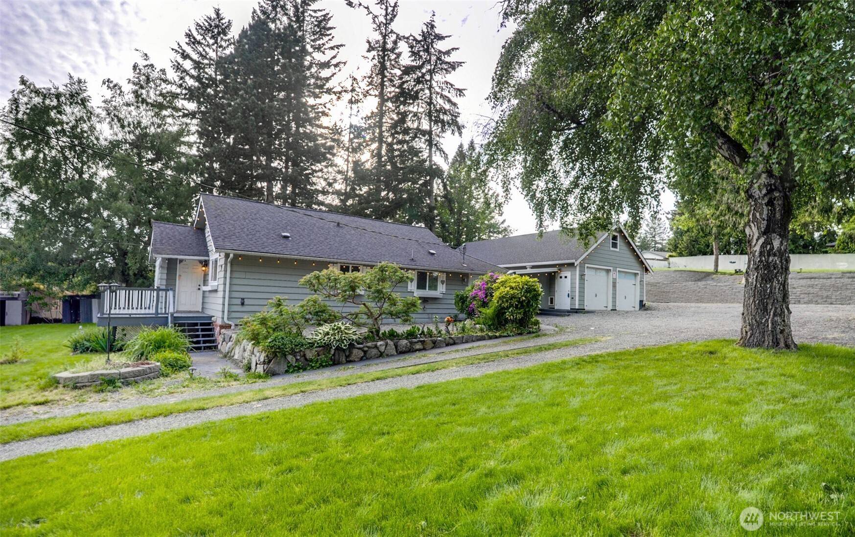 Lake Stevens, WA 98258,9807 S Lake Stevens RD