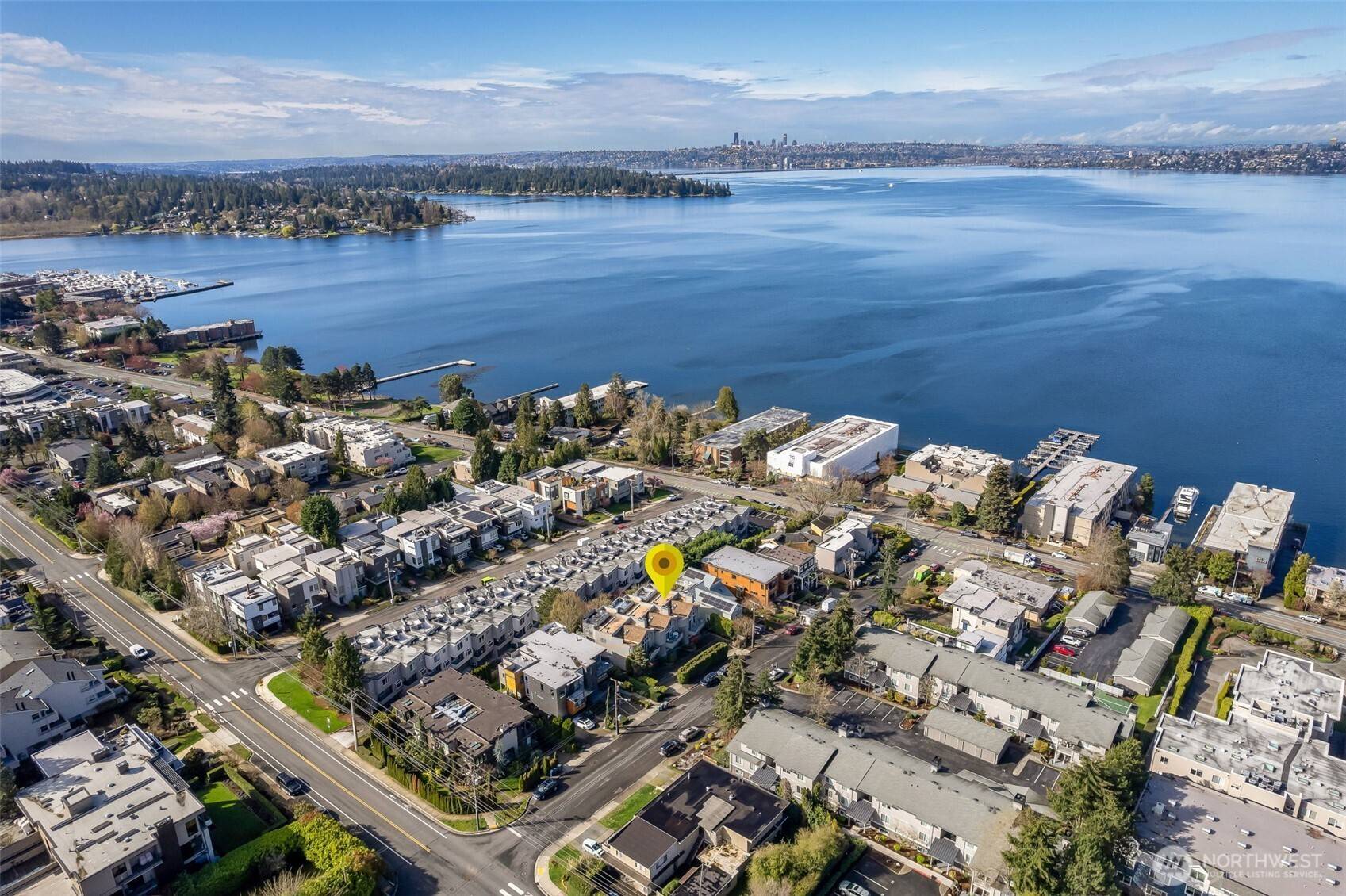 Kirkland, WA 98033,10131 NE 64th ST #C