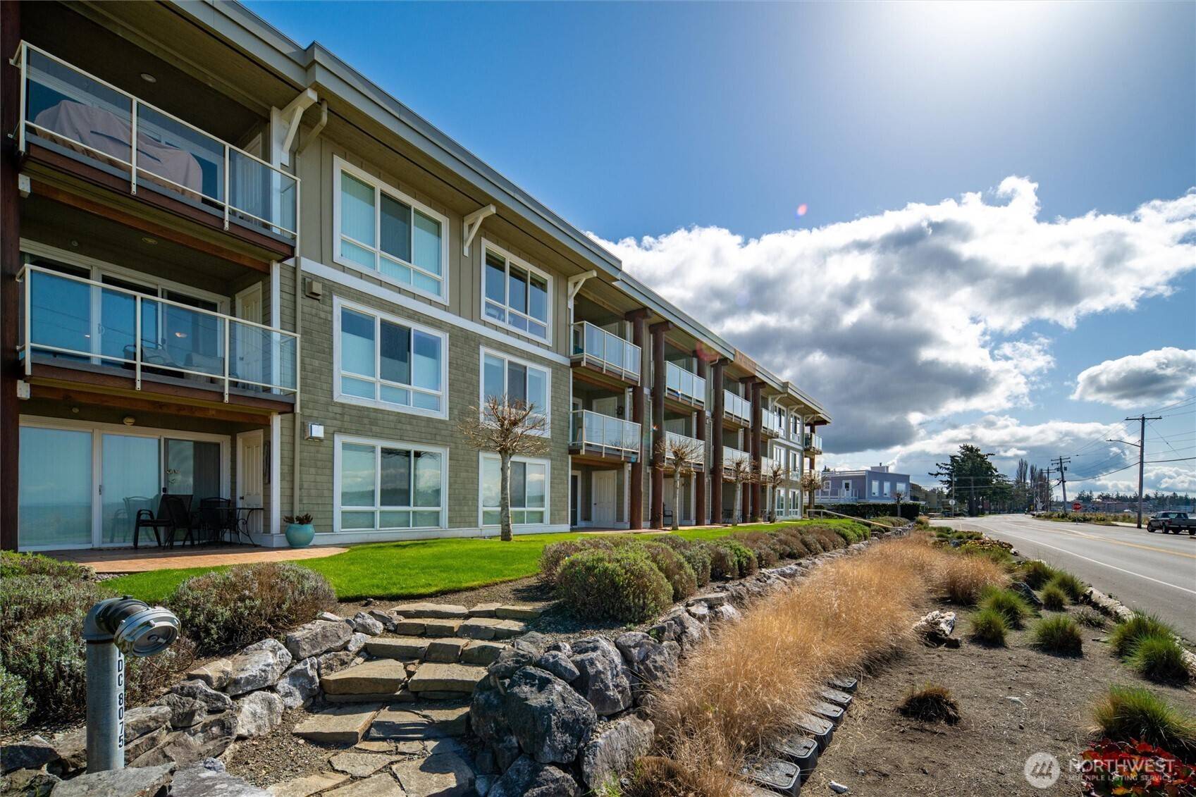 Blaine, WA 98230,8075 Harborview RD #305