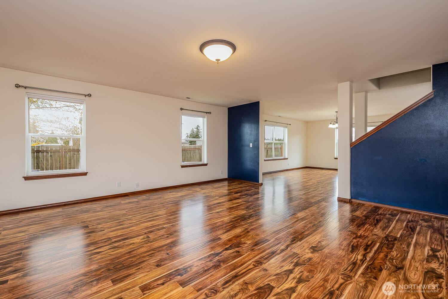 Rainier, WA 98576,402 Easy ST SE