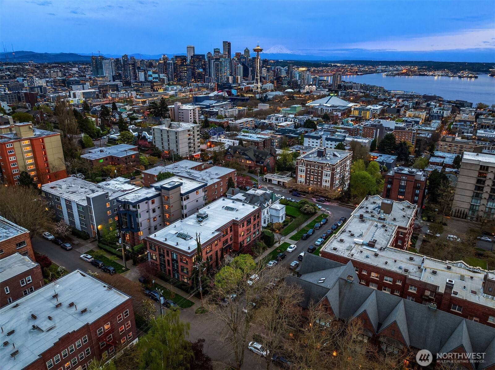 Seattle, WA 98119,1216 1st AVE W #102