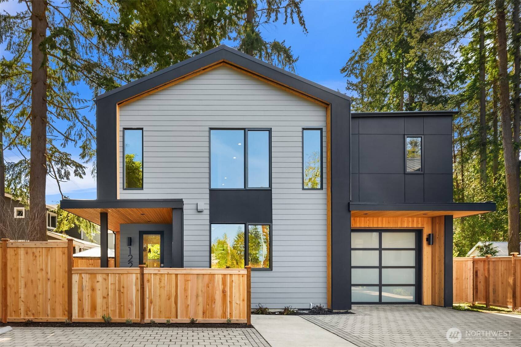 Kirkland, WA 98033,12249 NE 66TH ST