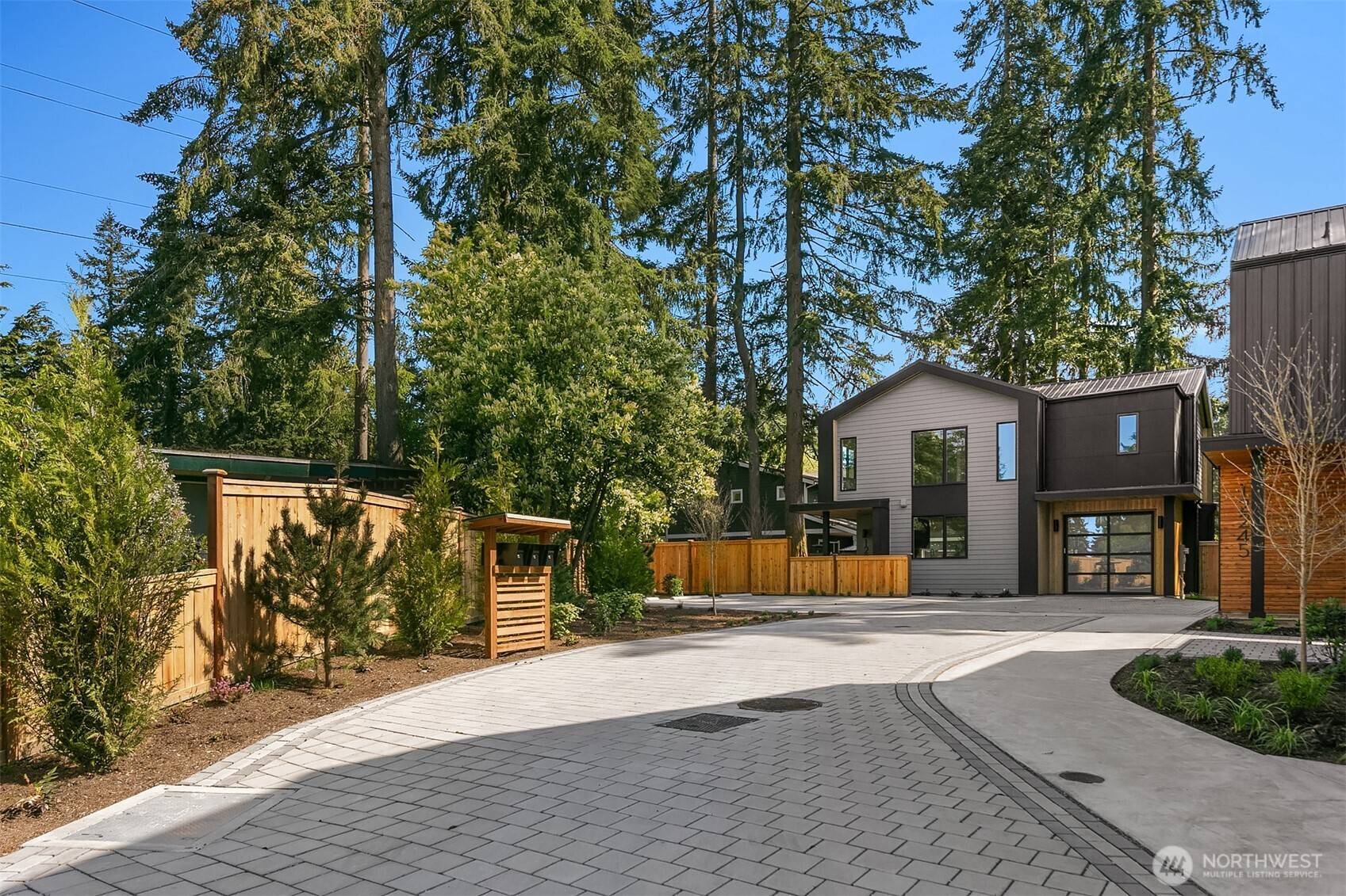 Kirkland, WA 98033,12249 NE 66TH ST