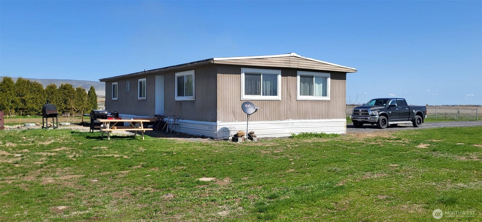 Ephrata, WA 98823,7444 Road 10 NW