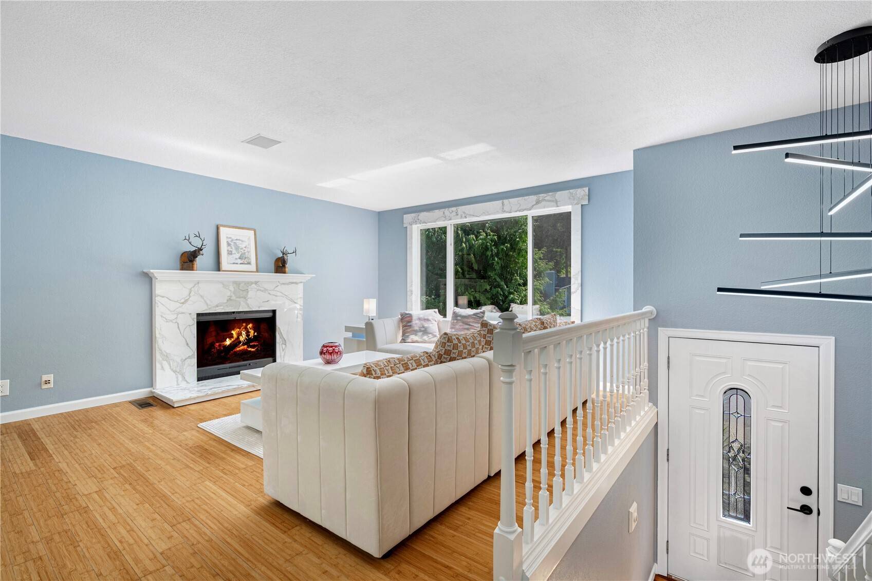 Edmonds, WA 98026,5723 145th St SW