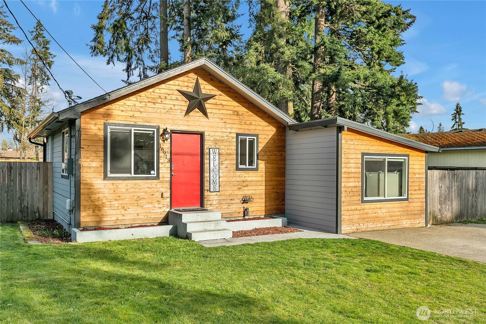 Spanaway, WA 98387,16913 6th AVE E