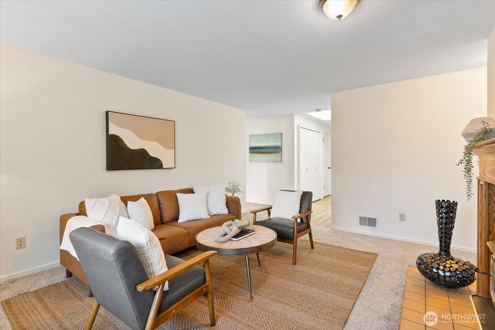 Edmonds, WA 98026,8225 212th ST SW #302