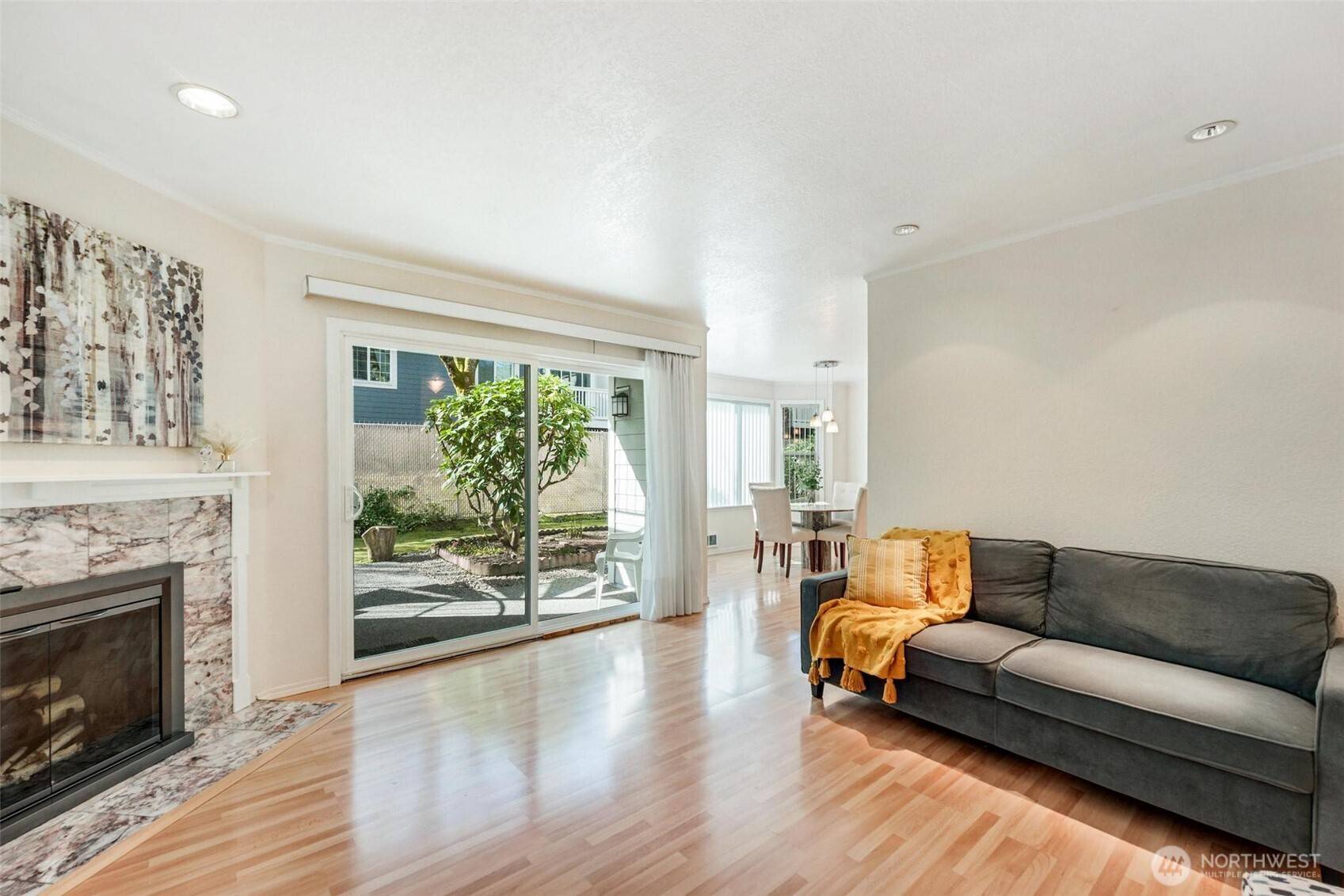 Bellevue, WA 98006,4208 Factoria BLVD SE #C1