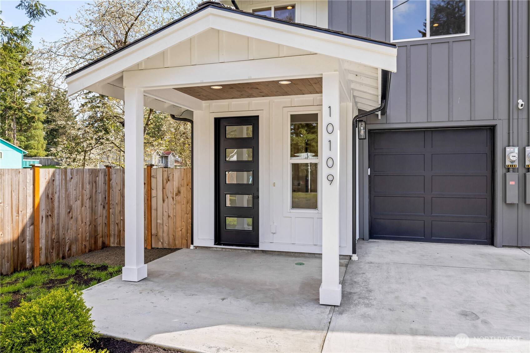 Tacoma, WA 98444,10109 Alaska ST S #1