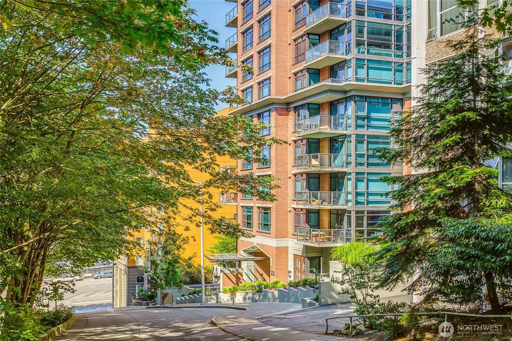 Seattle, WA 98101,1420 Terry AVE #408