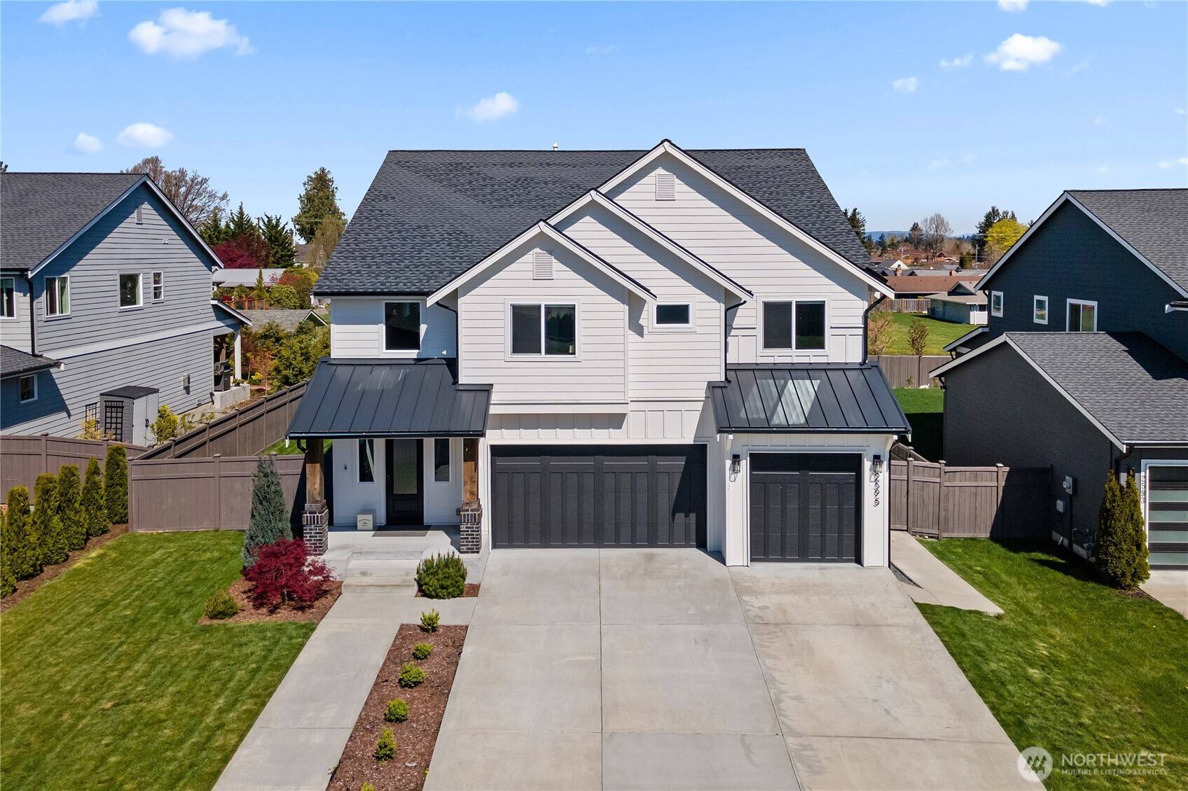 Enumclaw, WA 98022,2595 Terry CT