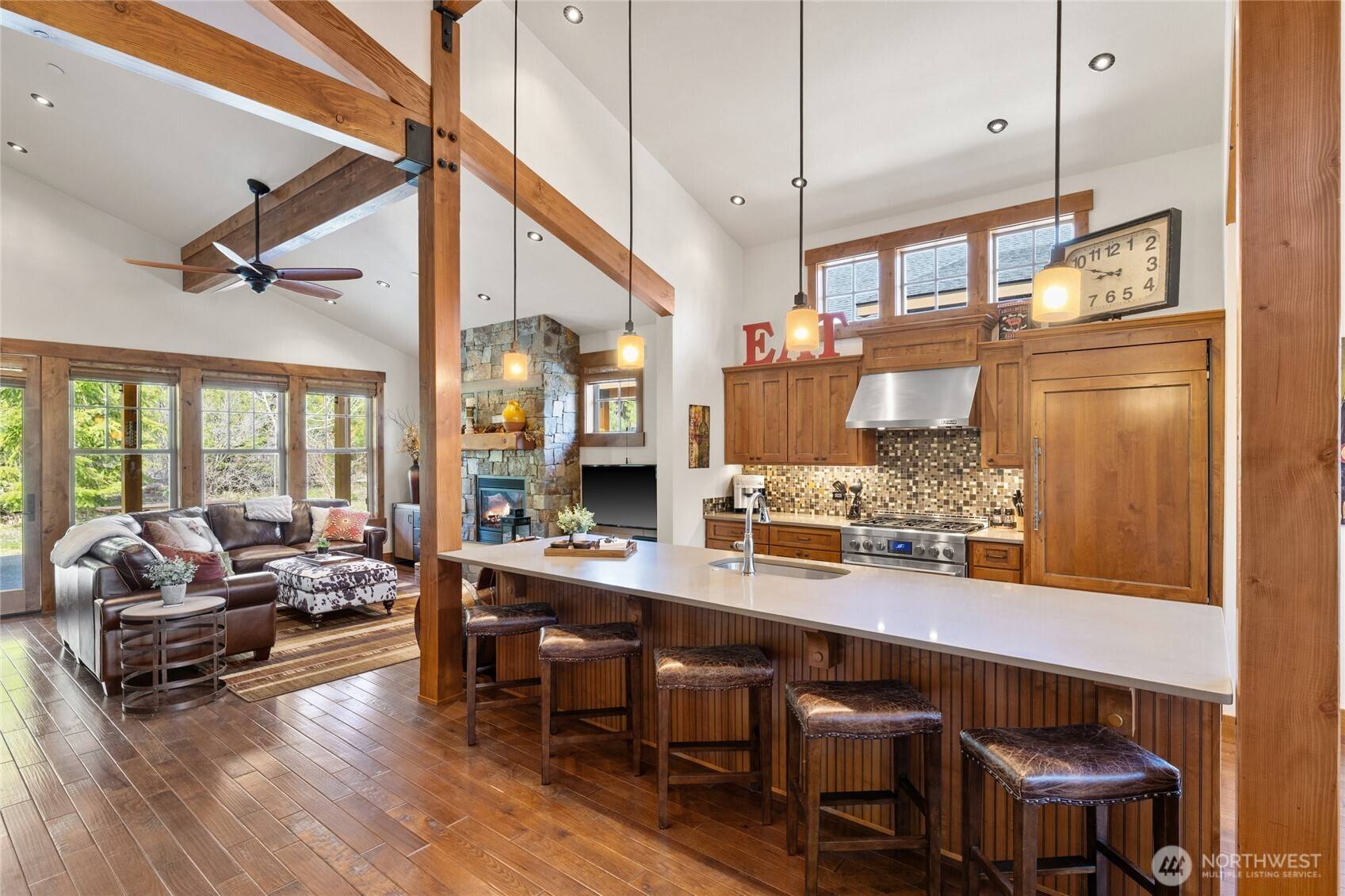 Cle Elum, WA 98922,111 Cake Box LN