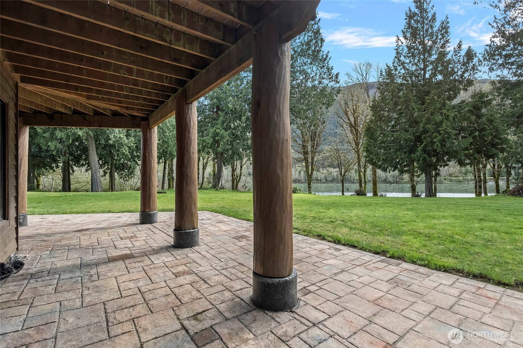 Concrete, WA 98237,37914 Theo LN