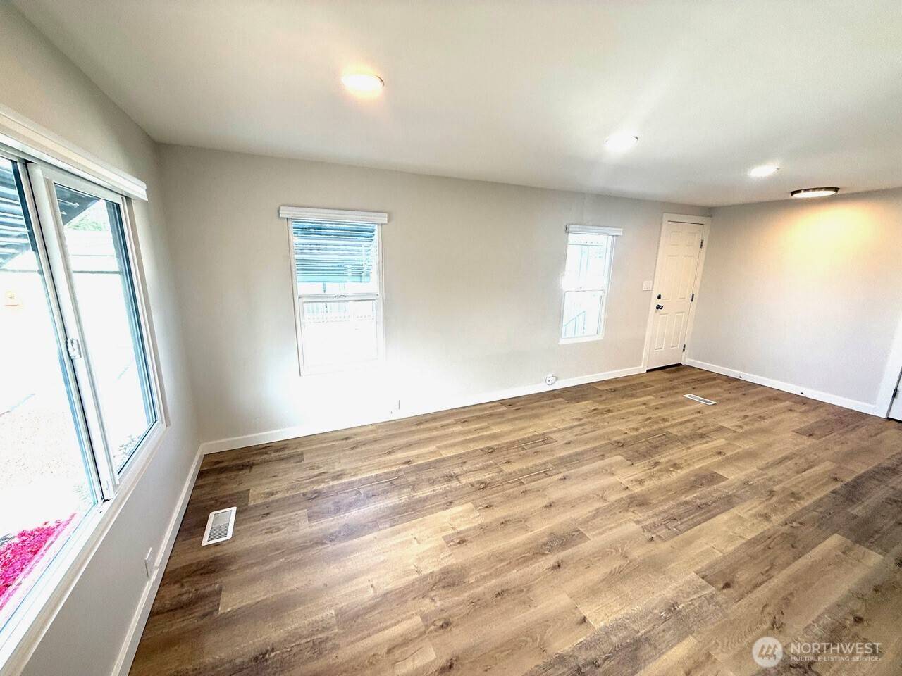 Everett, WA 98208,1415 84th ST SE #9