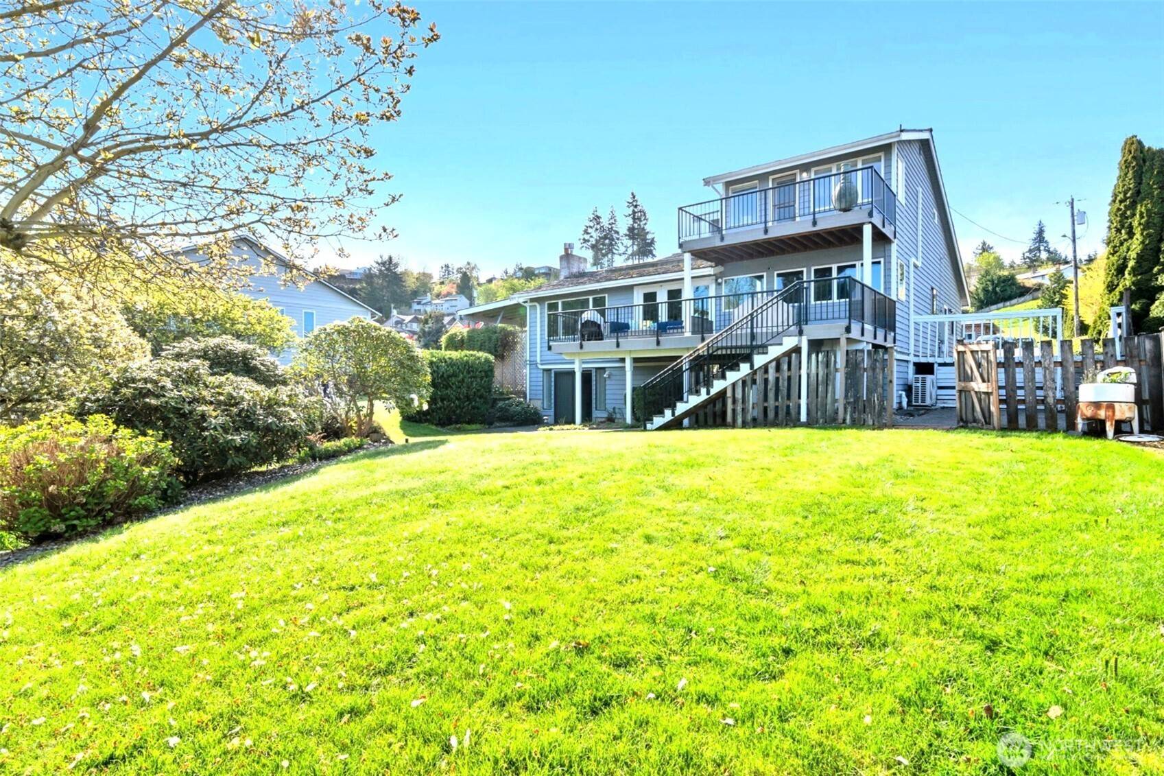 Everett, WA 98203,3521 Upland AVE