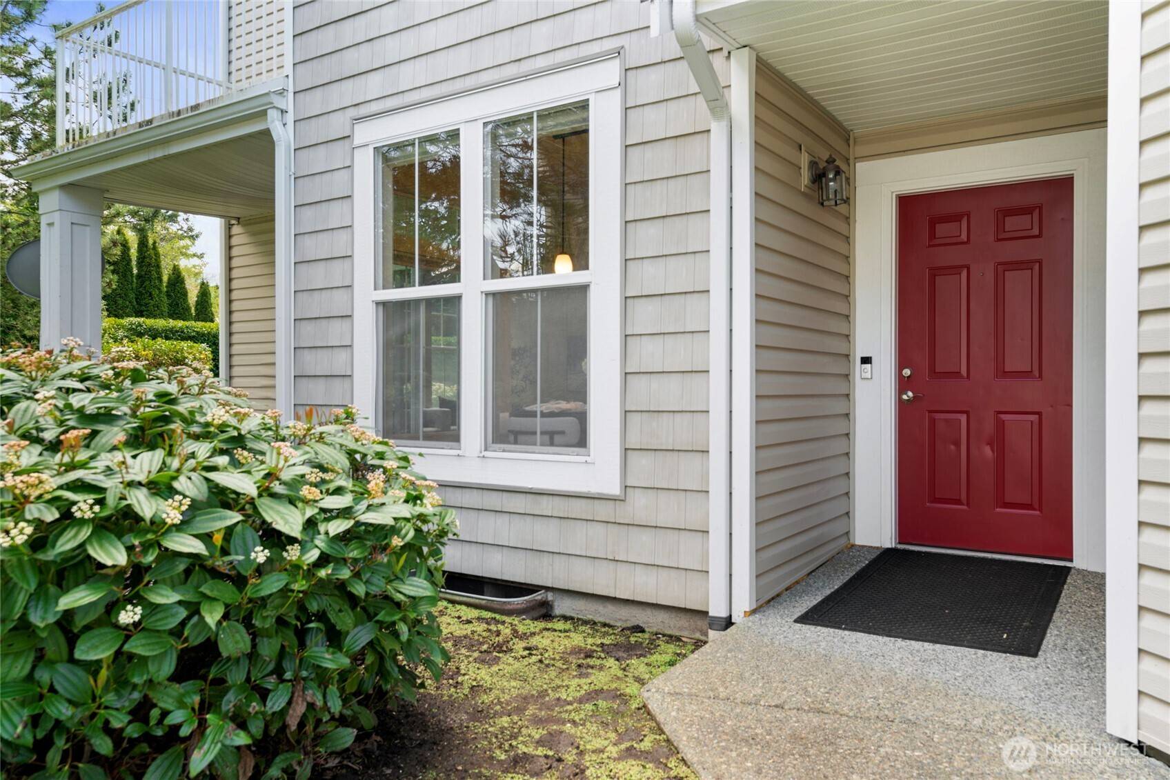 Issaquah, WA 98029,23751 SE Summerhill LN #1-1