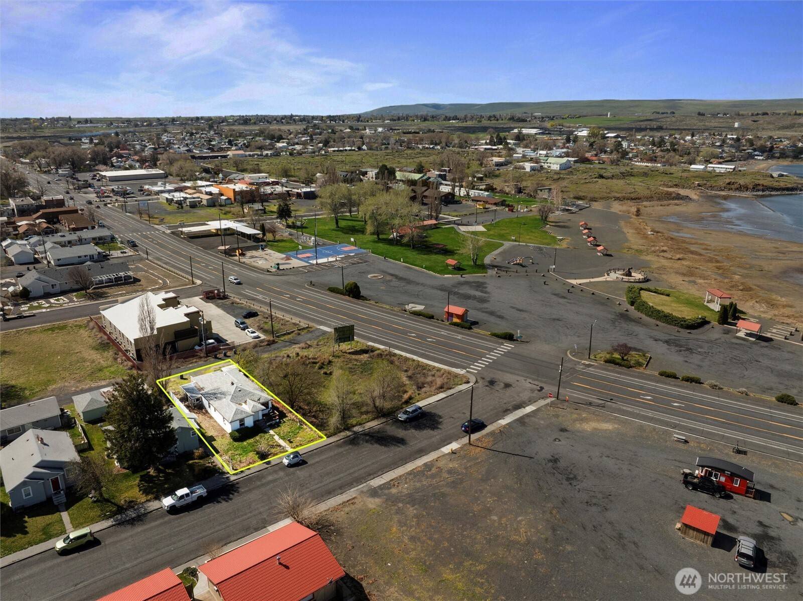 Soap Lake, WA 98851,415 NE 3rd AVE