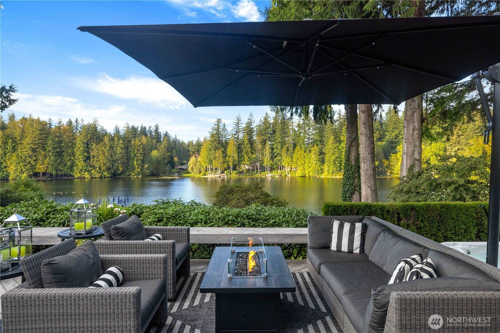 Sammamish, WA 98075,2061 E Beaver Lake DR SE