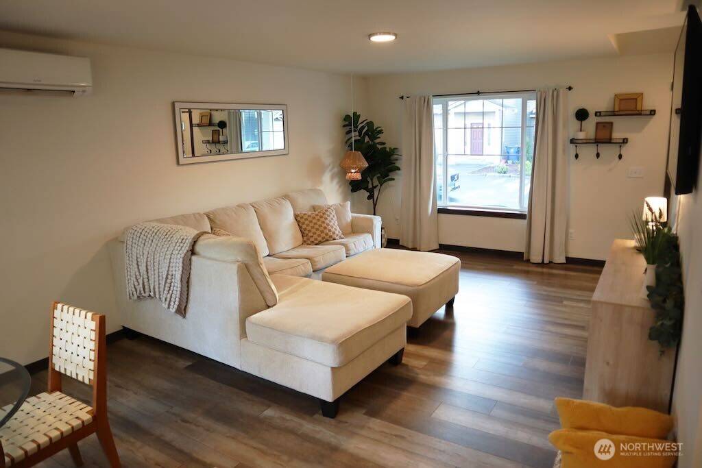 Granite Falls, WA 98252,323 Raybird AVE