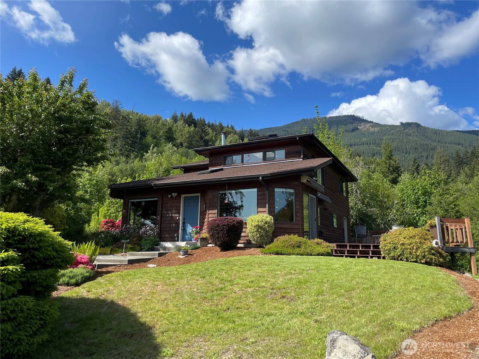 Randle, WA 98377,108 Long and Winding RD
