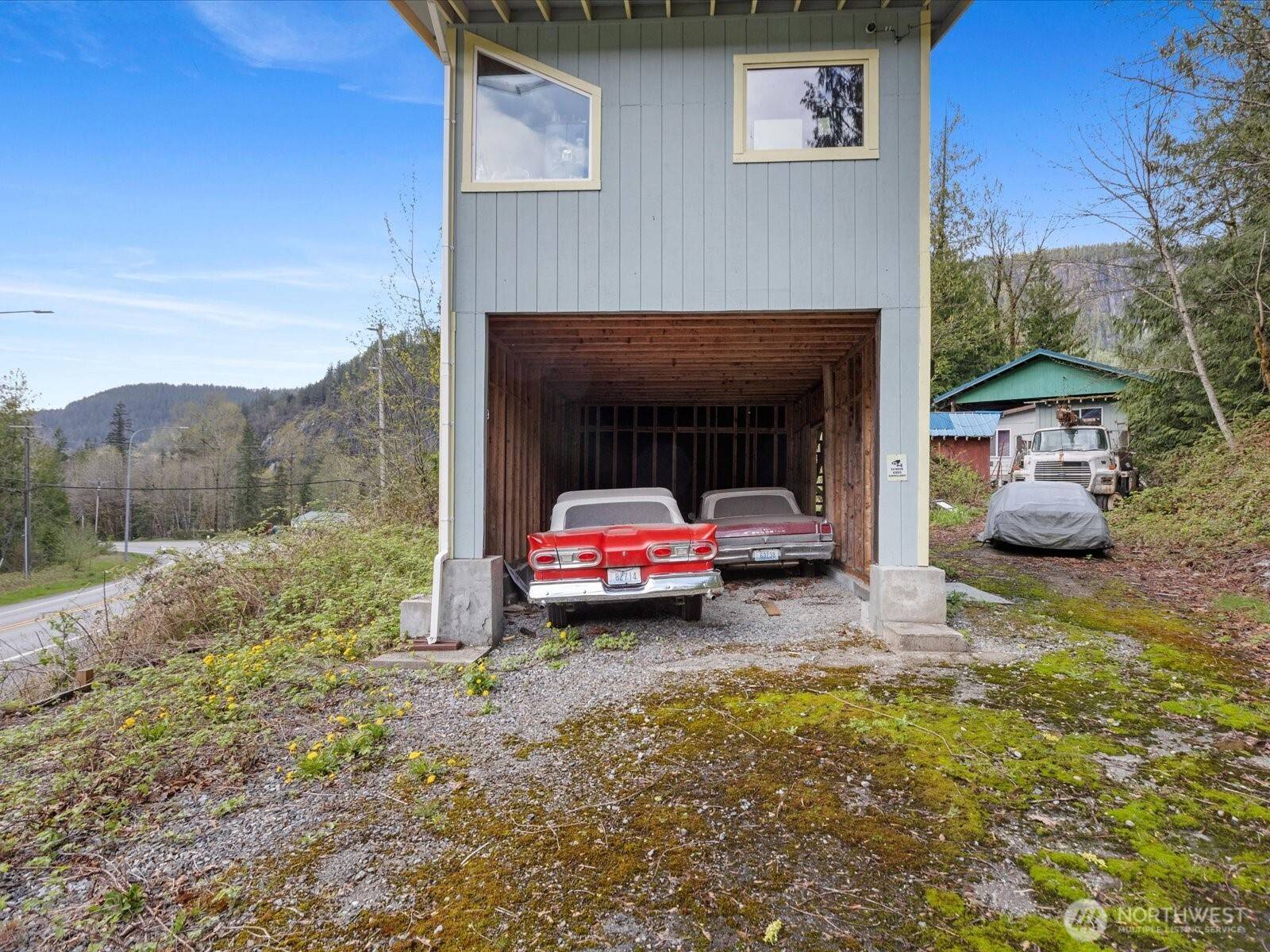 Index, WA 98256,49424 Galena RD