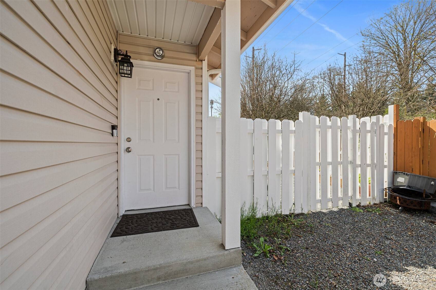 Lynnwood, WA 98087,814 147th ST SW #B