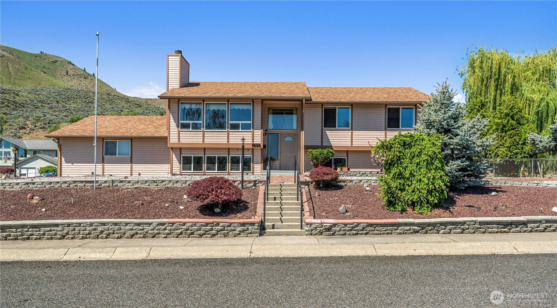 Wenatchee, WA 98801,1836 Jefferson St.