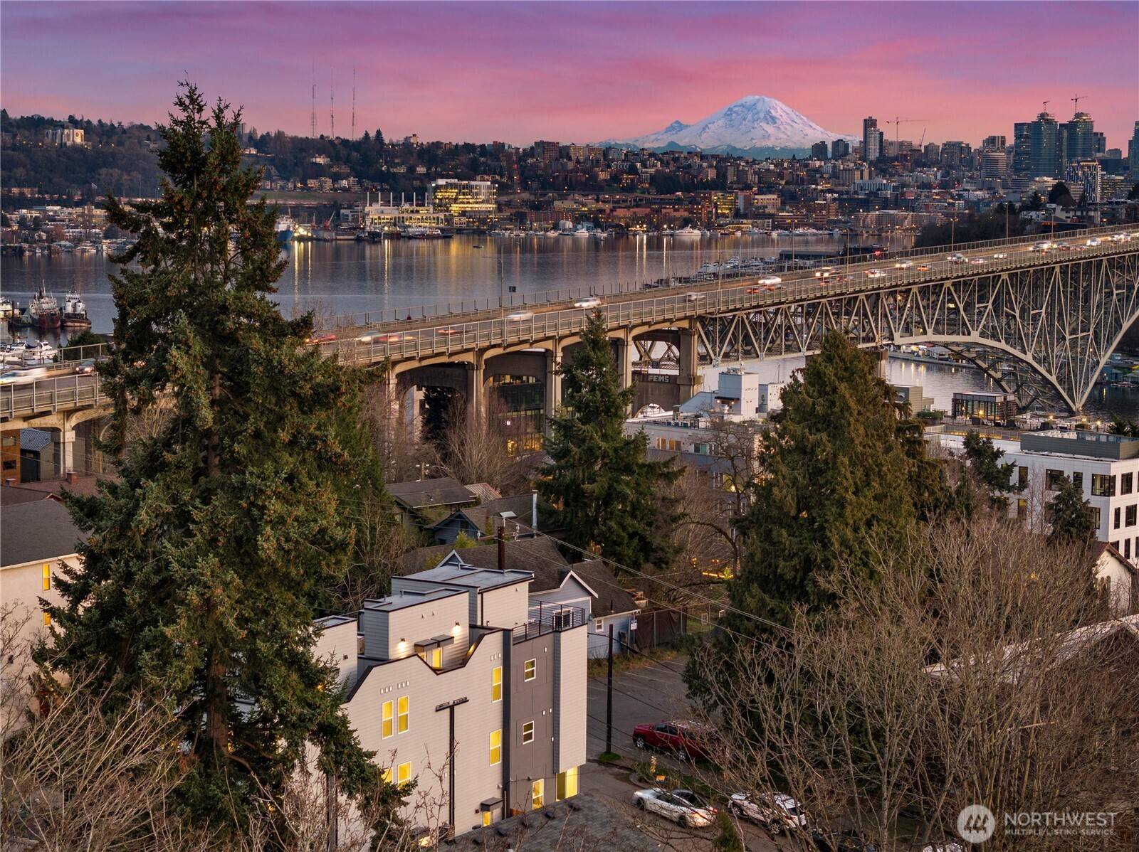 Seattle, WA 98103,722 N 36th ST