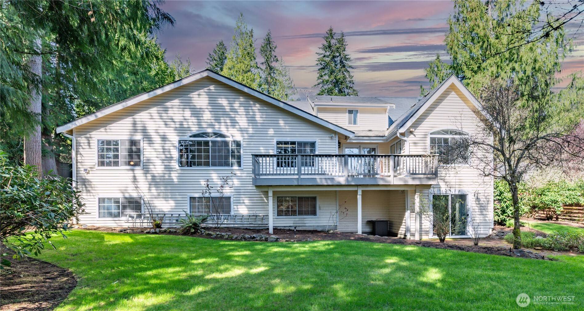 Sammamish, WA 98074,2210 NE 229th Ave