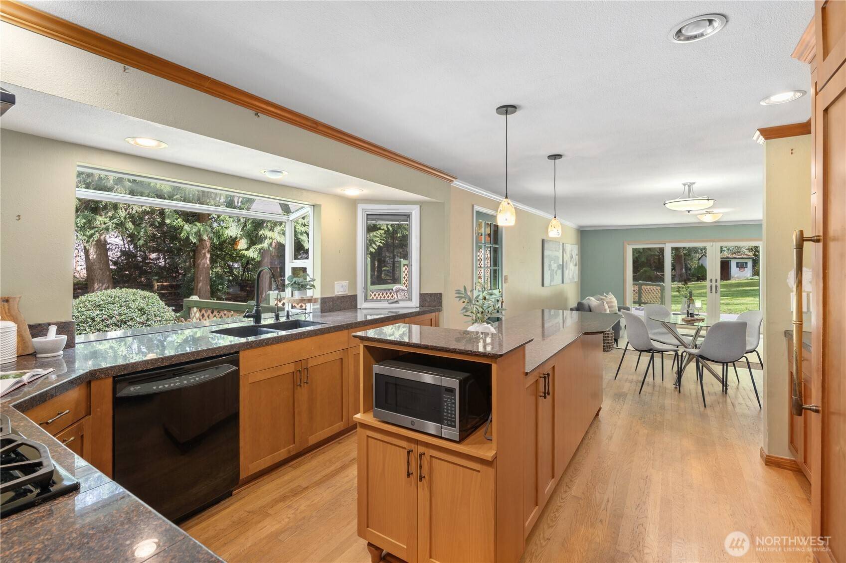 Woodinville, WA 98072,15340 185th AVE NE