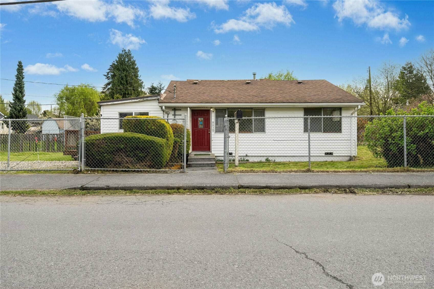 Seattle, WA 98108,8820 5th AVE S