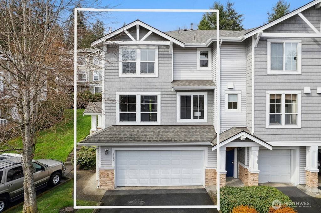 Issaquah, WA 98029,5255 237th TER SE #16-1