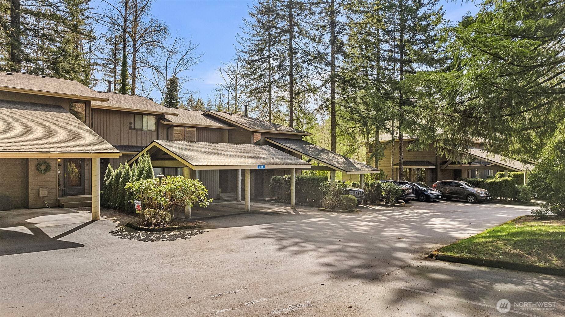 Bremerton, WA 98311,825 NW Huckle DR #C