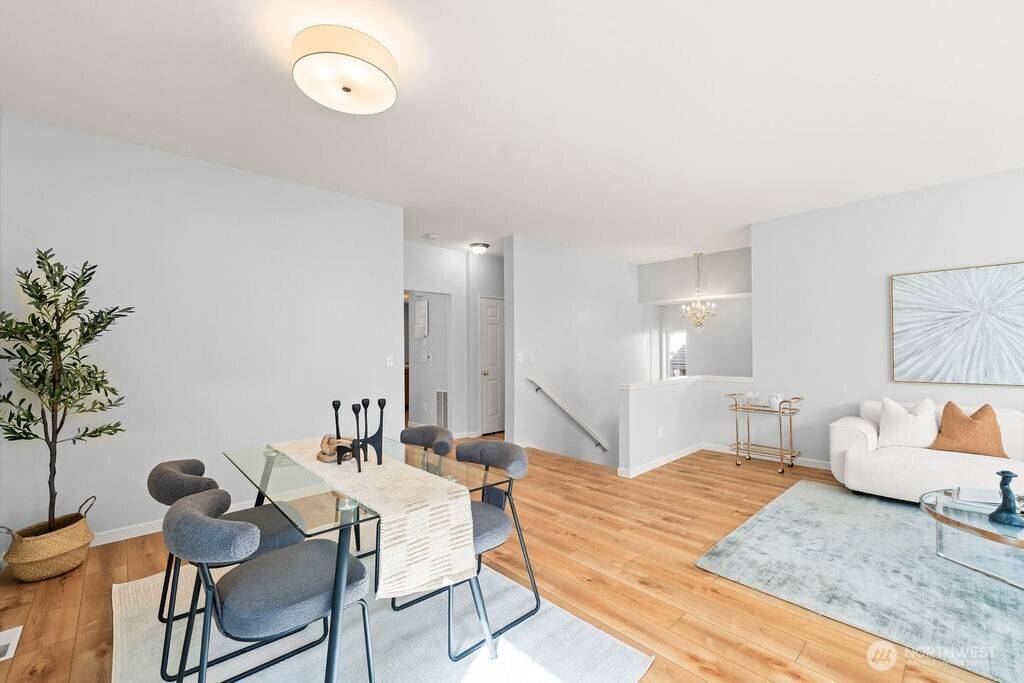 Kirkland, WA 98034,11304 NE 117th ST #70