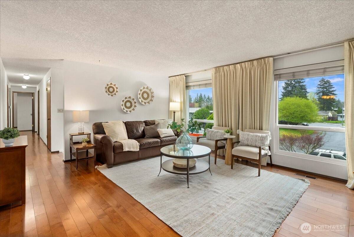 Redmond, WA 98052,6603 144th AVE NE