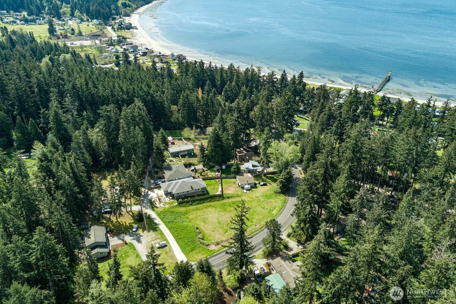 Freeland, WA 98249,5865 Fish RD