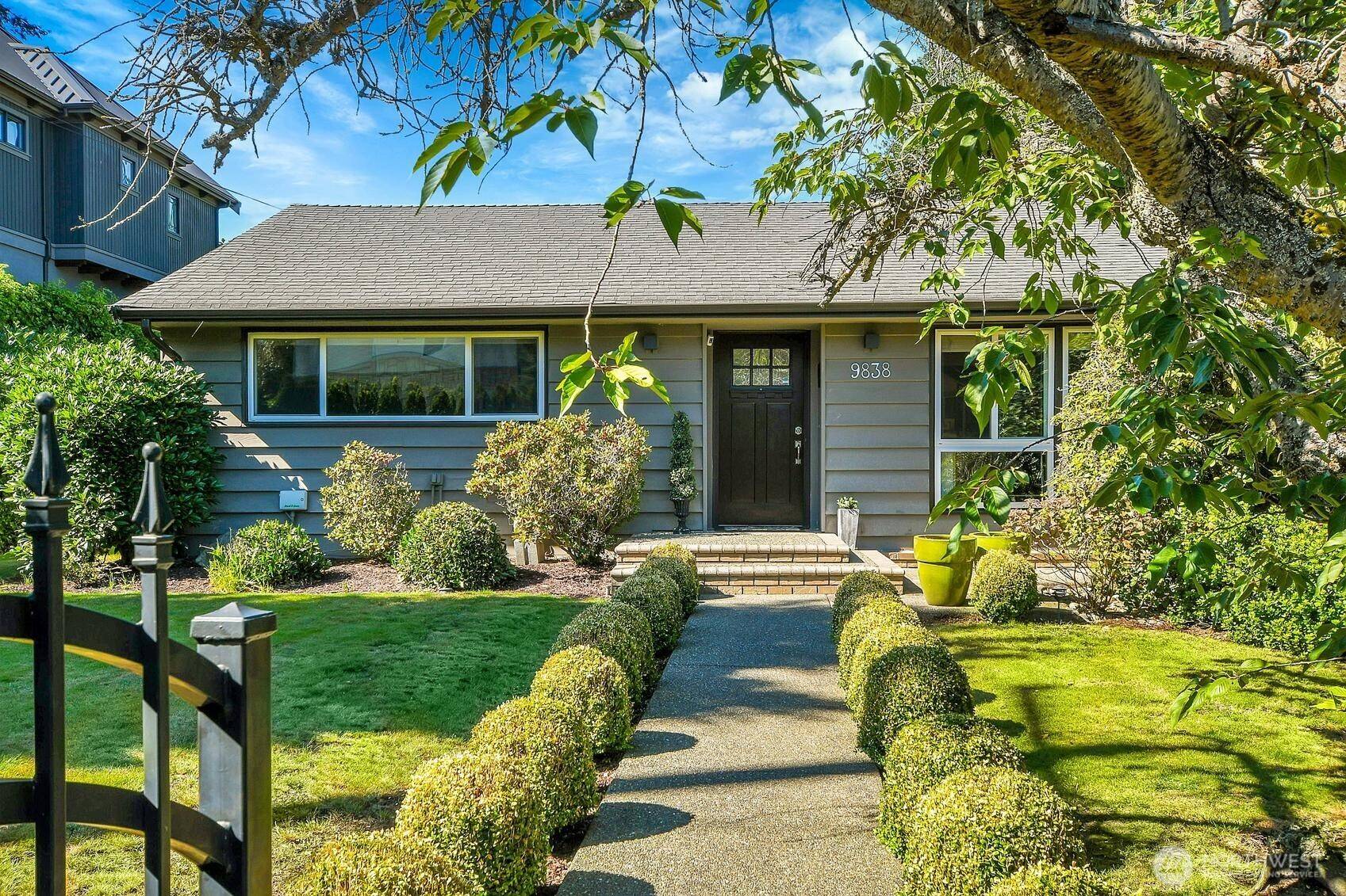 Bellevue, WA 98004,9838 NE 14th ST