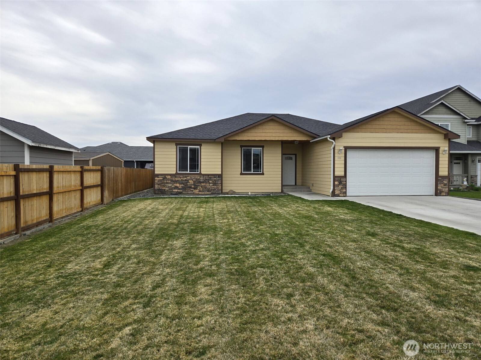 Moses Lake, WA 98837,546 S Driftwood LN