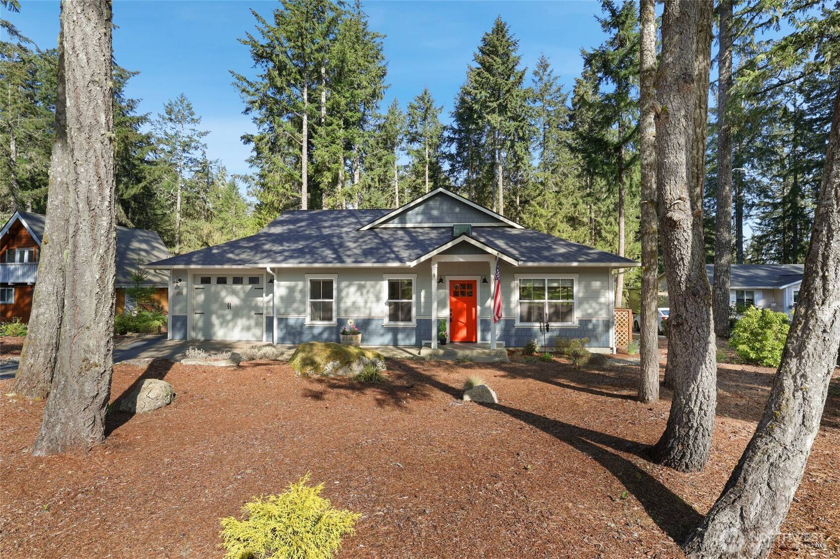 Union, WA 98592,201 E Country Club DR E