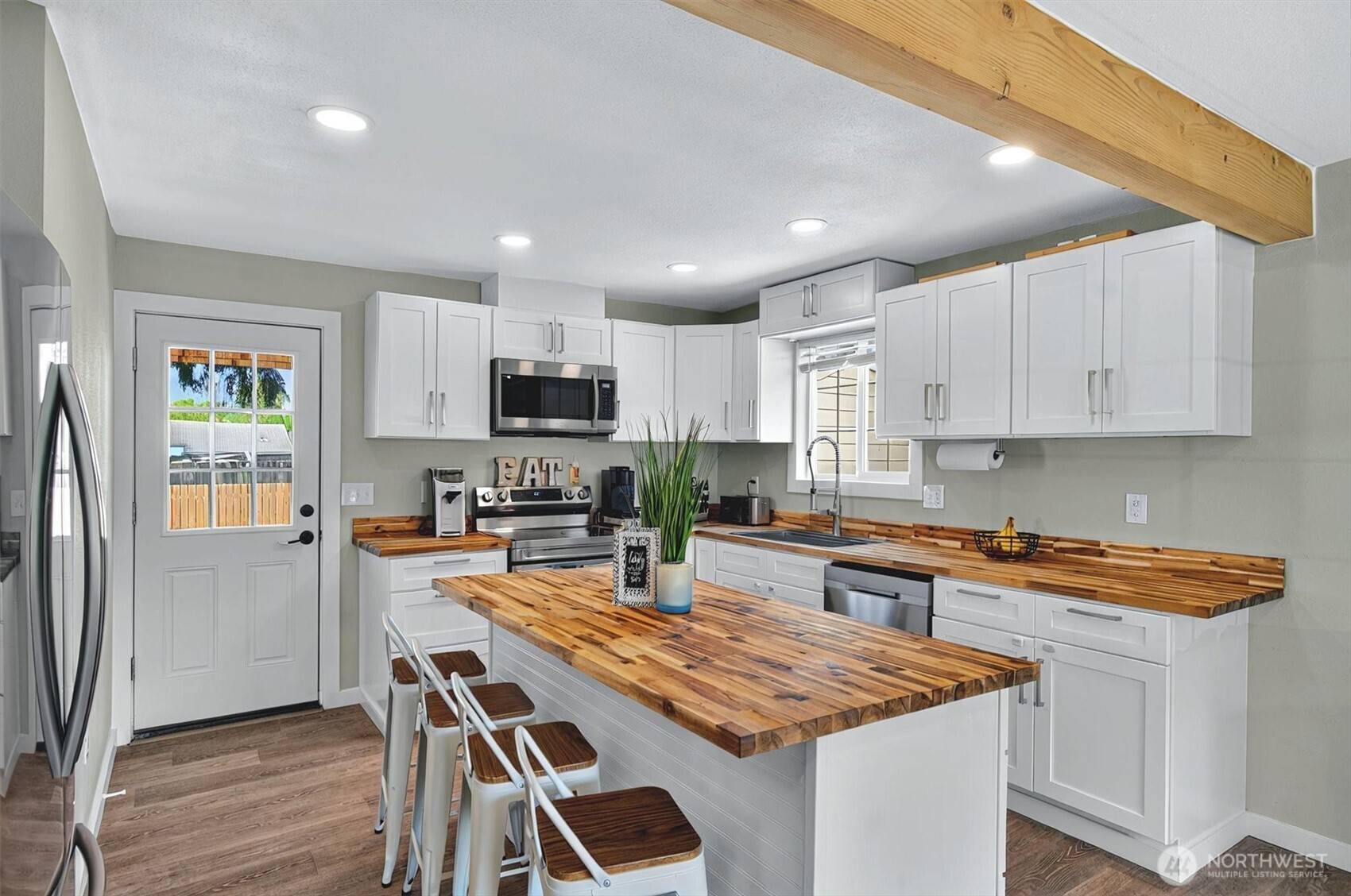 Longview, WA 98632,3330 Olive WAY