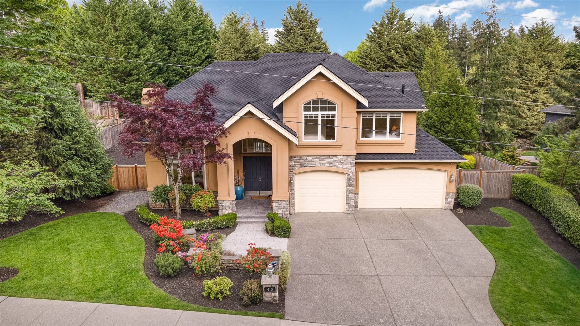 Sammamish, WA 98074,410 214th AVE SE