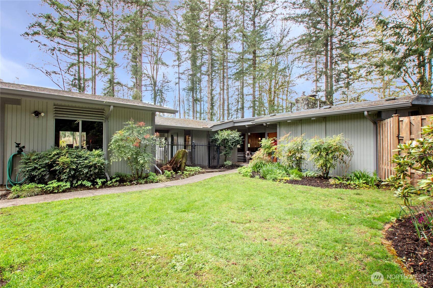 Olympia, WA 98512,5727 Kinney RD SW