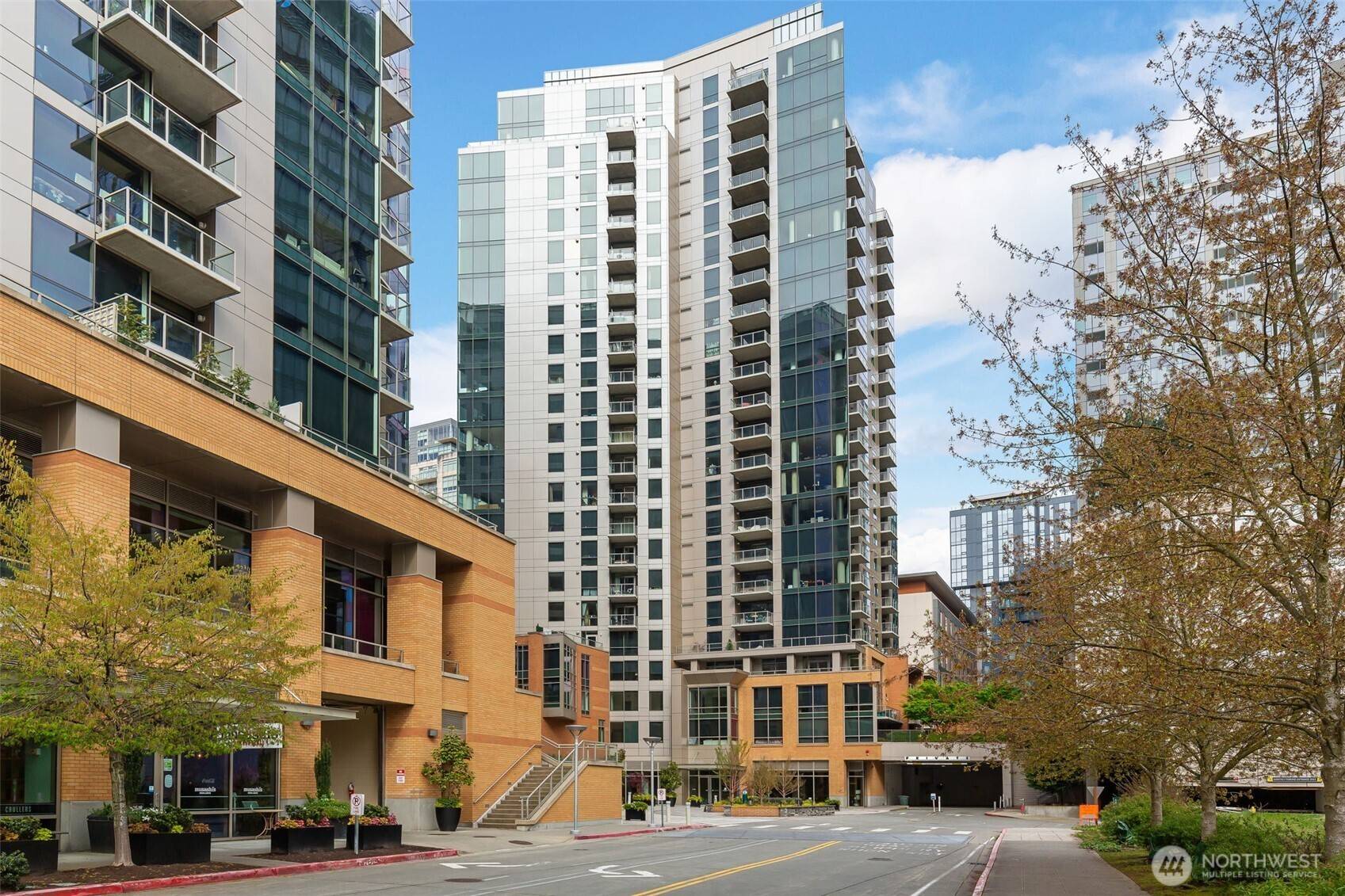 Bellevue, WA 98004,10650 NE 9th PL #522