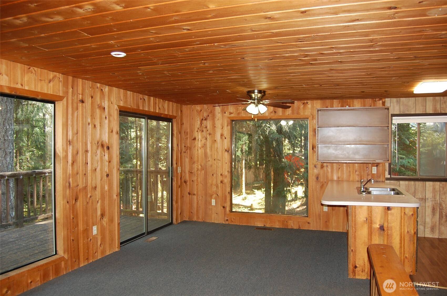 Hoodsport, WA 98548,100 N Duckabush DR W