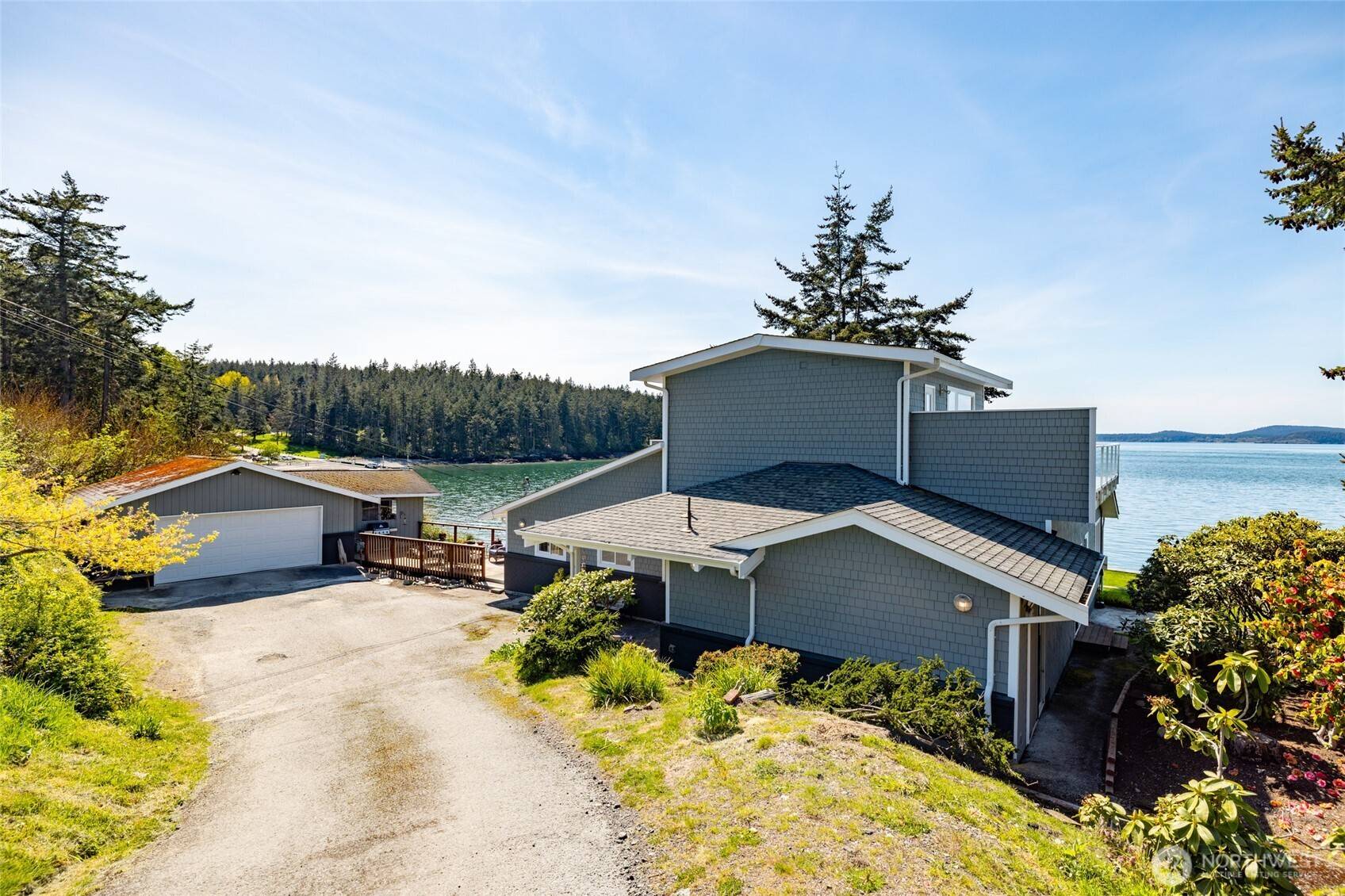 Anacortes, WA 98221,2420 Puget WAY