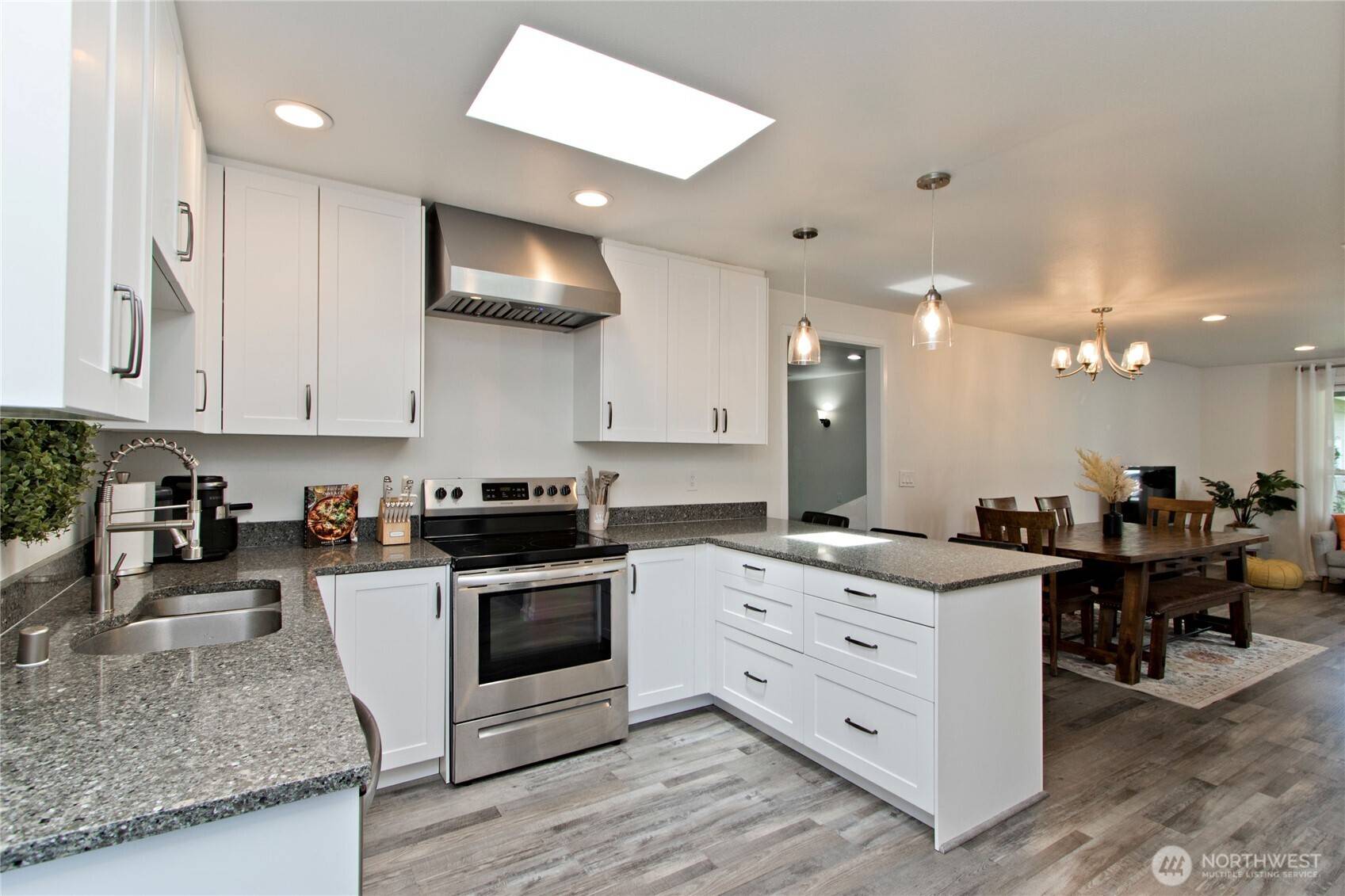 Maple Valley, WA 98038,21221 SE 271st Place