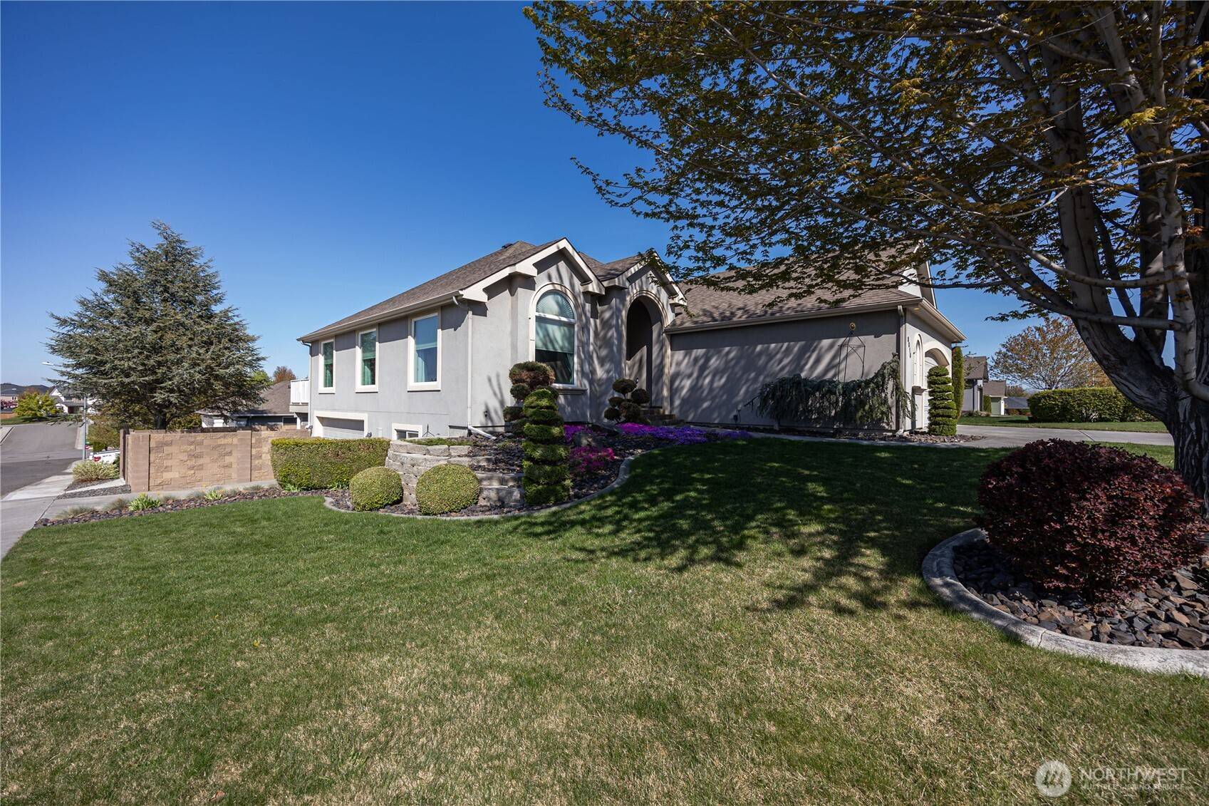 Kennewick, WA 99336,8816 W 6th Ave